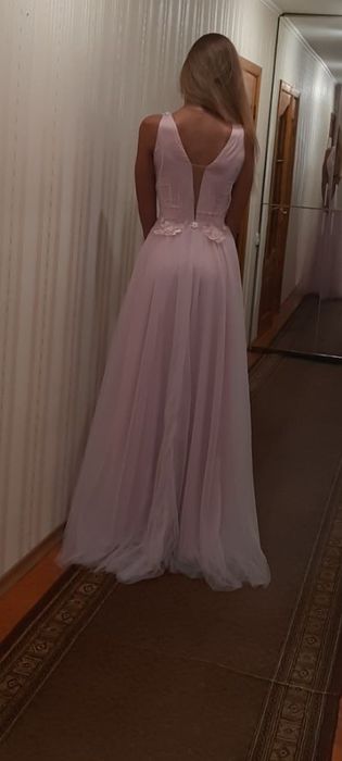 Вечірня ніжна сукня