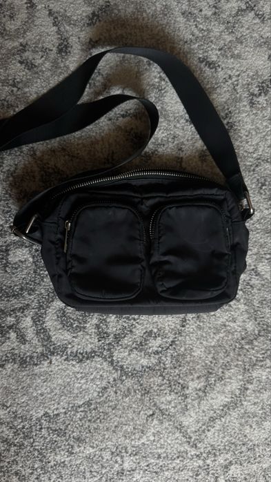 Сумка чорна через плечо