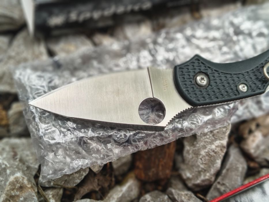 Spyderco Dragonfly ZDP-189 C28PGRE2