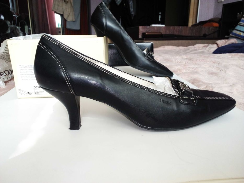 Шикарные женские итальянские туфли -лодочки GEOX в упаковке