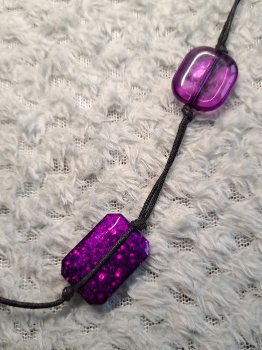 Fioletowy naszyjnik 40