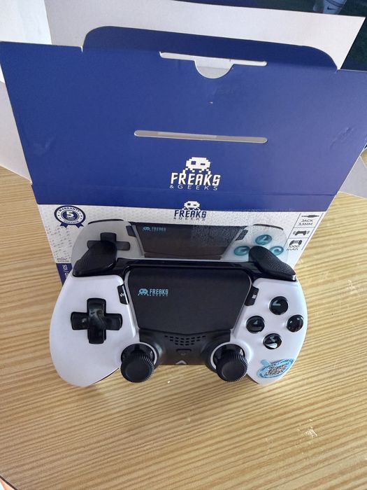Controller ps5 FREAKS, novo