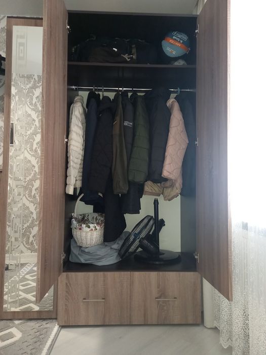 Продається  шафа