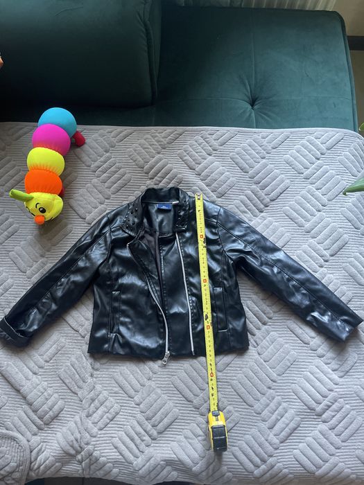 Курточка на девочку