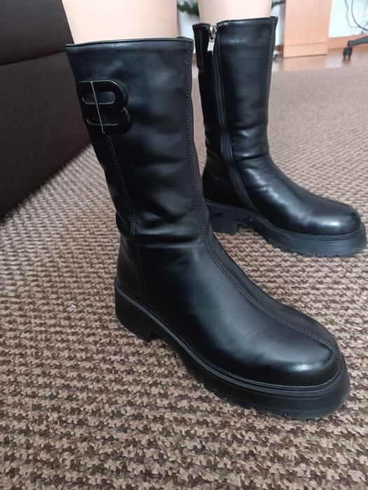 Жіночі зимові чоботи