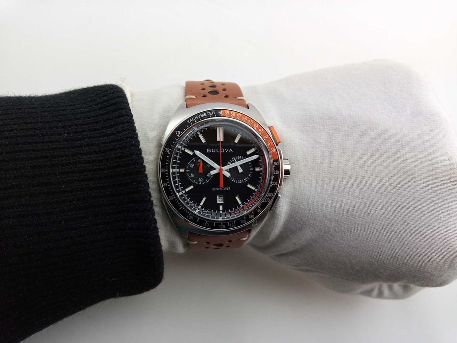 Гоночные часы Bulova 98B427 хронограф, тахиметр, календарь, сапфир