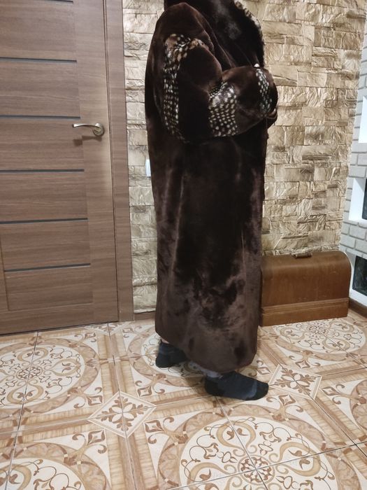 Шуба натуральная Мутон.