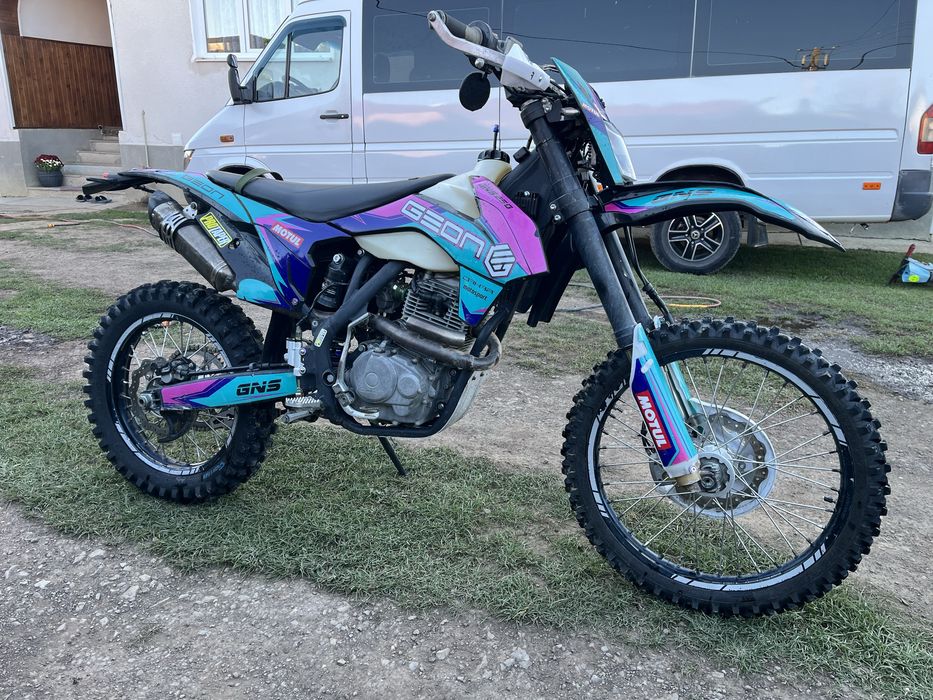 Geon GNS Dakar 250 — ендуро 250 см³