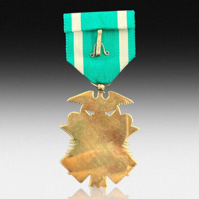Medalha Ordem do Milhafre Dourado japonesa – 6.ª Classe (Kinshi Kunshō)