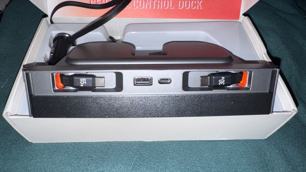 Carregador usb para modelo tesla