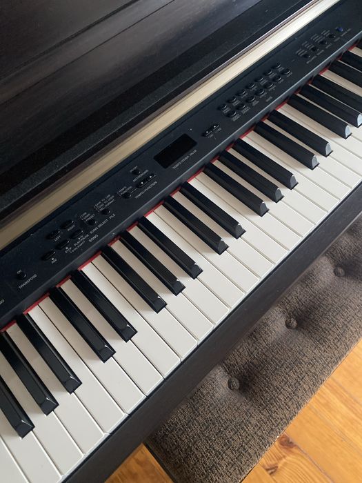 Yamaha Clavinova CLP 330