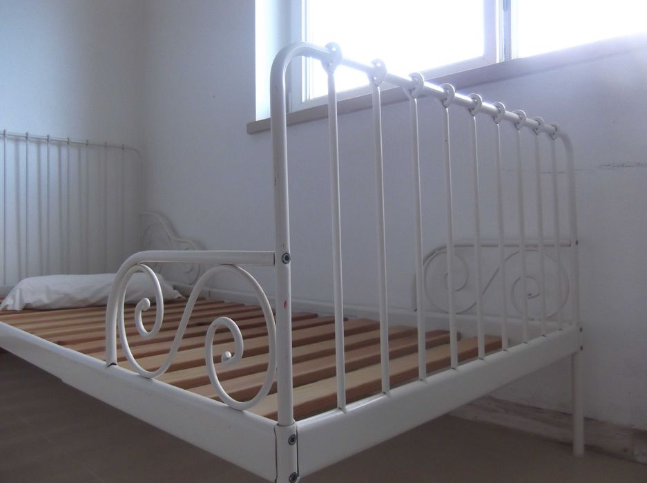 Cama extensível IKEA