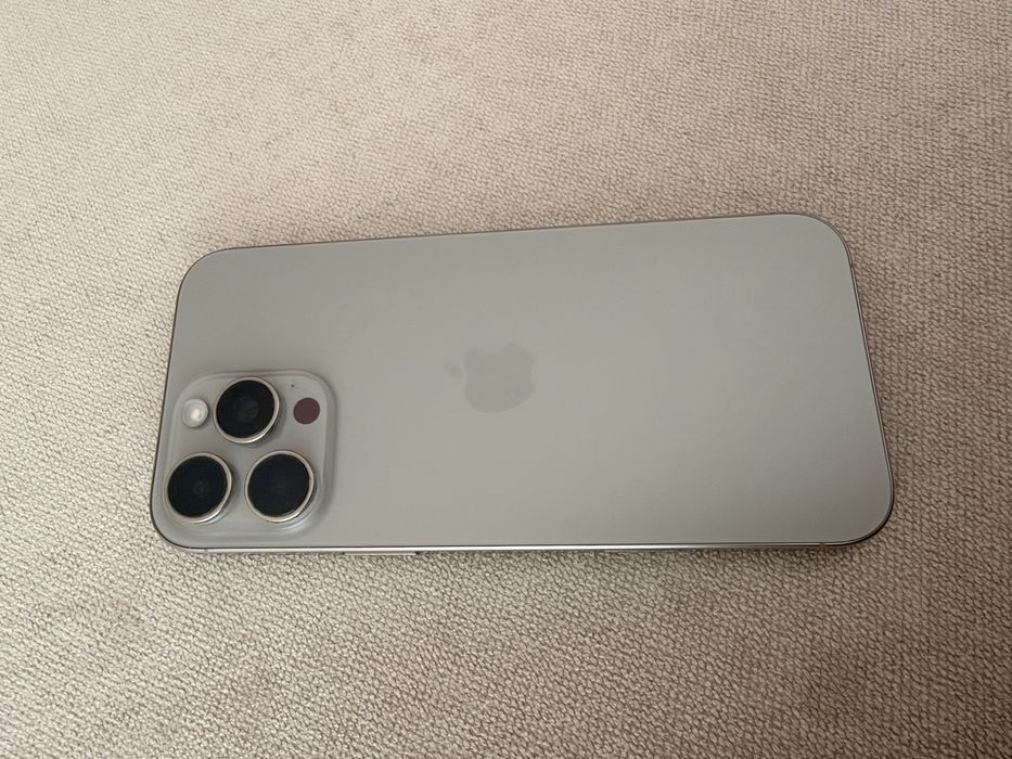 iPhone 16 Pro Max 256GB Prateado – Imaculado e com Garantia