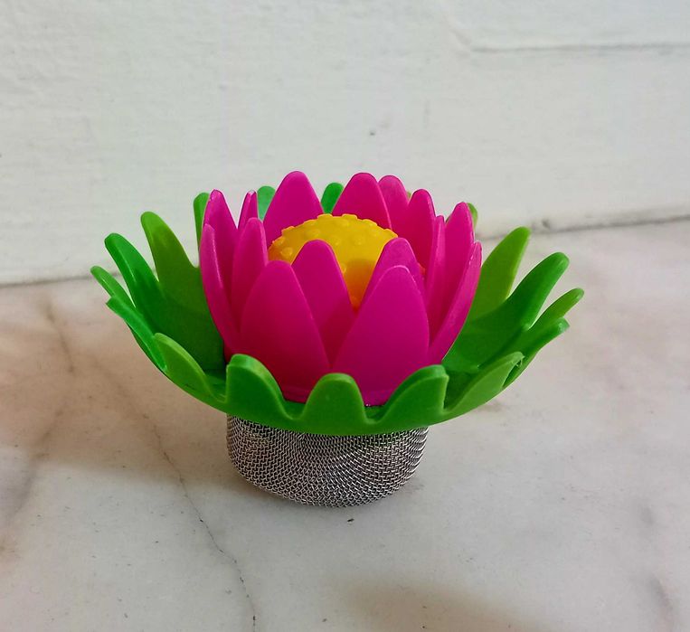 Infusor de Chá Kikkerland Flor de Lótus