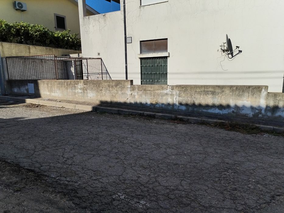 Espaço Loja 200 m2 Bairro do Sardão