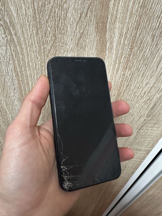 Iphone xr 64 на запчастини