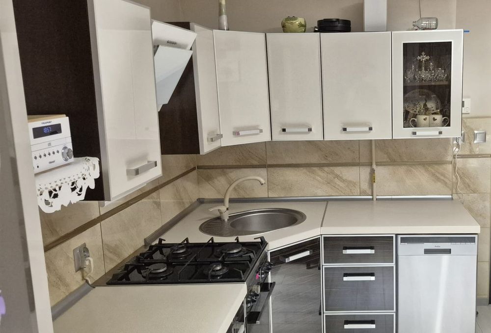 Sprzedam kompletne meble wraz z AGD