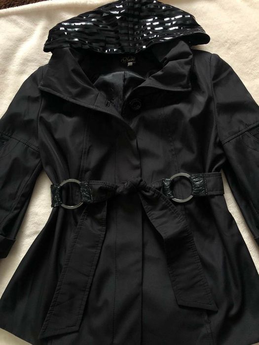 Жіноча куртка S/M весна осінь