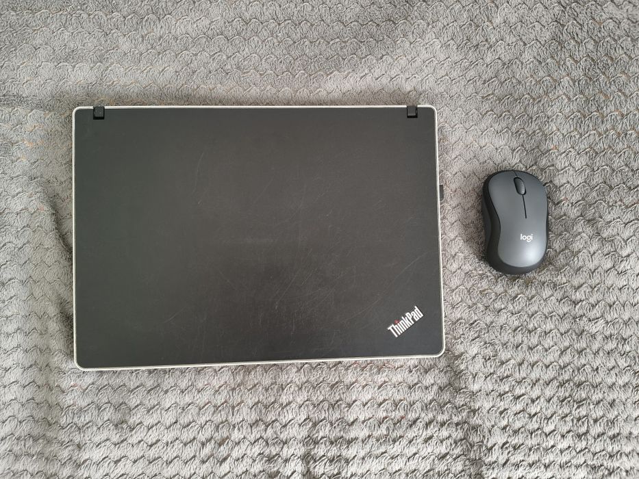 Laptop Lenovo Thinkpad Edge 11 używany + nowa cicha myszka