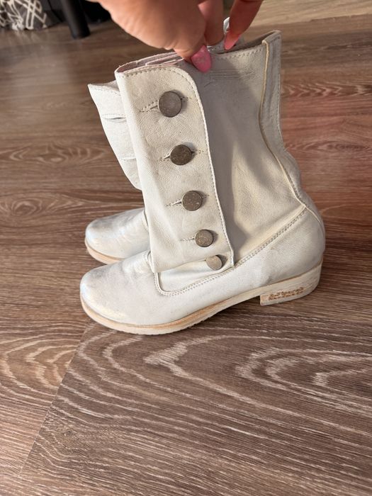 Botki vintage z guzikami – stylowe, nietuzinkowe, wygodne!