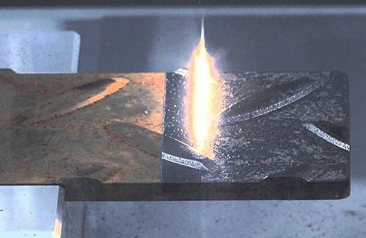 Лазерна чистка металу