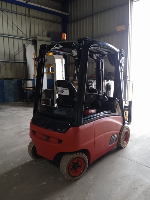 Empilhador Elétrico Linde E16C e E16P