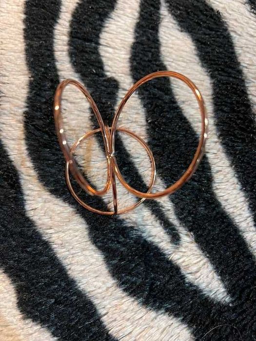 Stojak na gąbeczkę do makijażu - Rose Gold