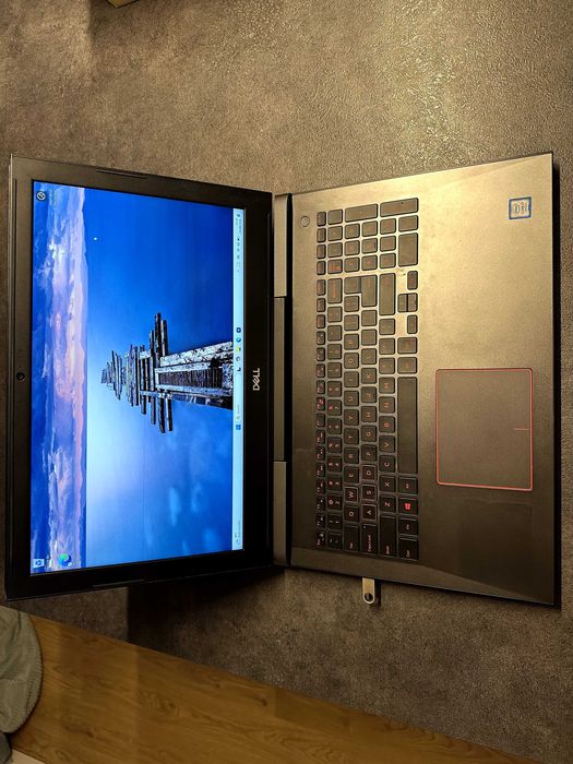 Laptop gamingowy Dell Inspiron 7577 | i7-7700HQ | GTX 1060 6GB | 16GB RAM | 512GB SSD, 1TB HDD