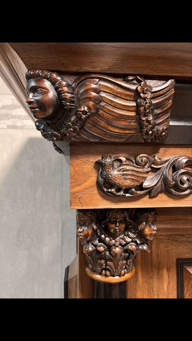 Дубовый шкаф  Голандия