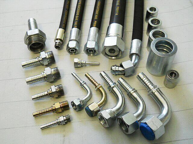 РВД,Рукава высокого давлеия 2sn, тяжёлая серия4sh dn25,4sp dn32