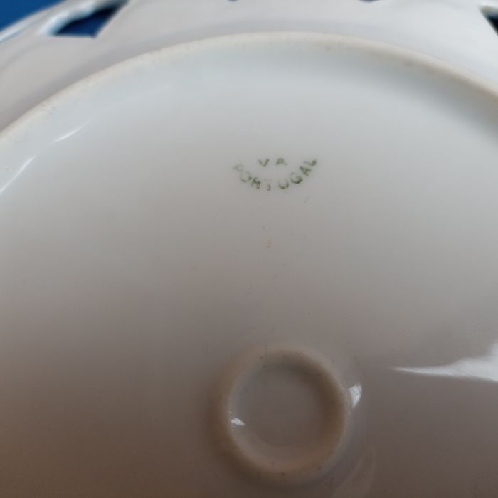 Prato raro rendado Vista Alegre 1881 com motivo cavalo