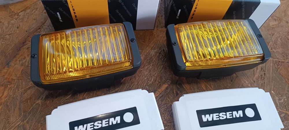 Fiat 126p 125p Polonez halogeny żółte z osłonami nowe 2 sztuki