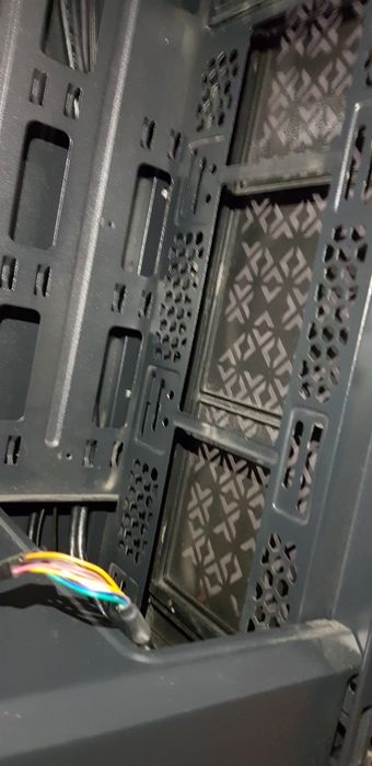 Caixa ATX Ntech Slayer Rx220T usada64283924289411124