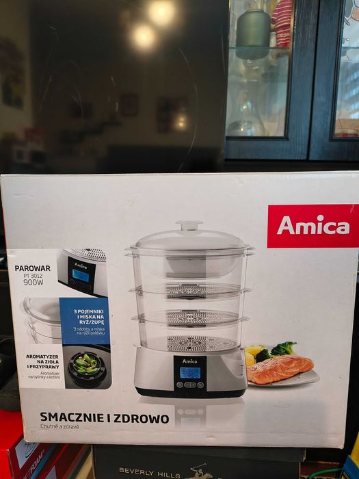 Parowar Amica  900 W