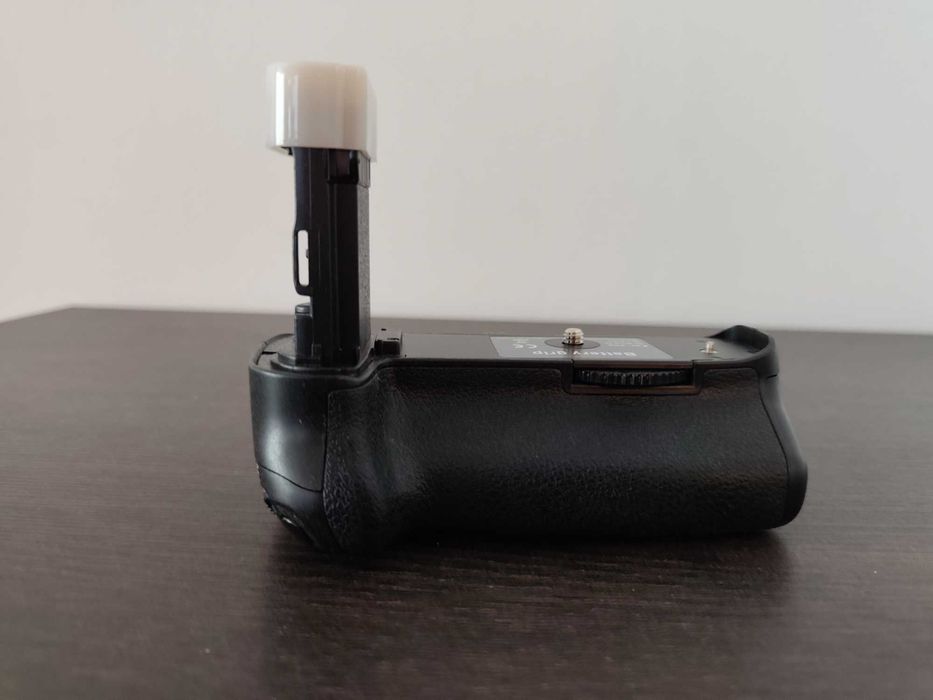Battery grip EOS 5D Mark IV BG-E20