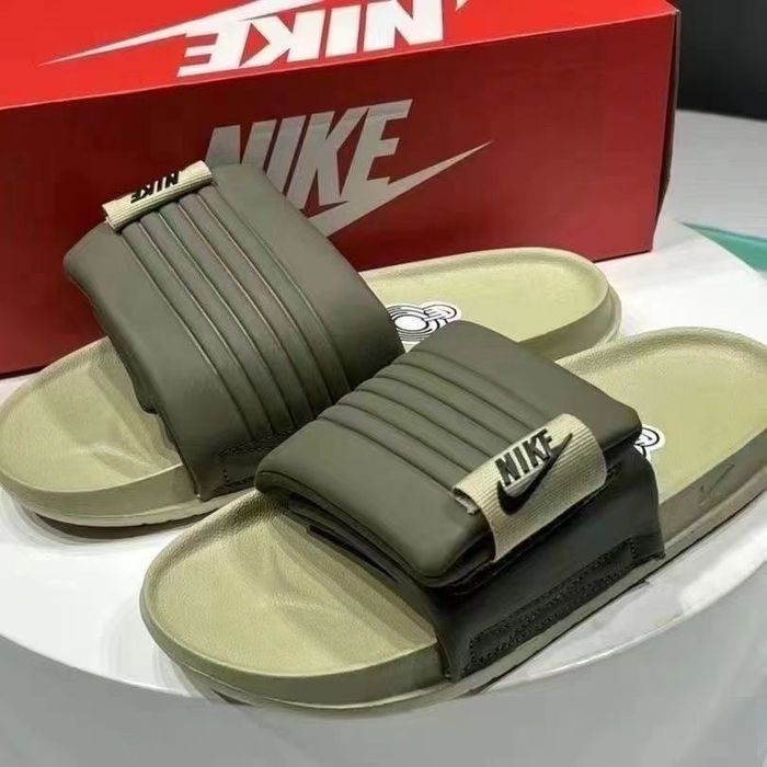 Nike Offcourt Adjust Slide( в наявності бірюза 24,5-25 см)