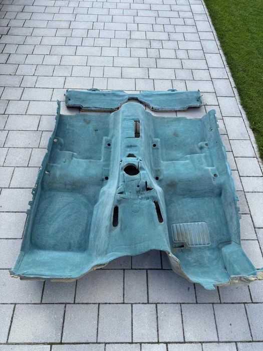 DYWAN BMW E36 COUPE zielony turkusowy rarytas podłoga tapicerka dywany