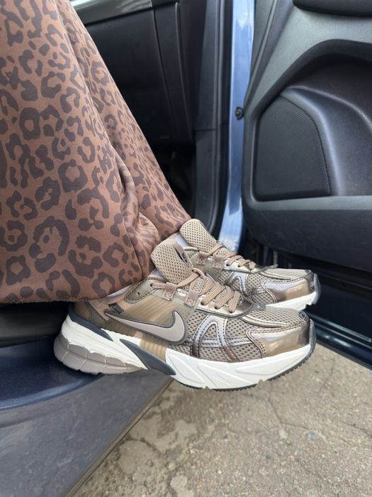 Nike V2K Runtekk Mink Brown