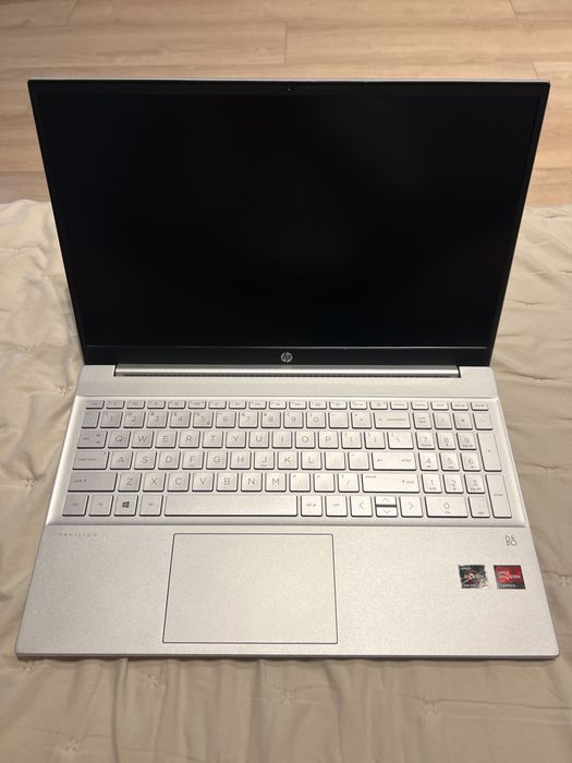 HP Pavilion 15-eh1504nw 8 GB DDR4 AMD Ryzen 5 5500U 512 GB SSD
