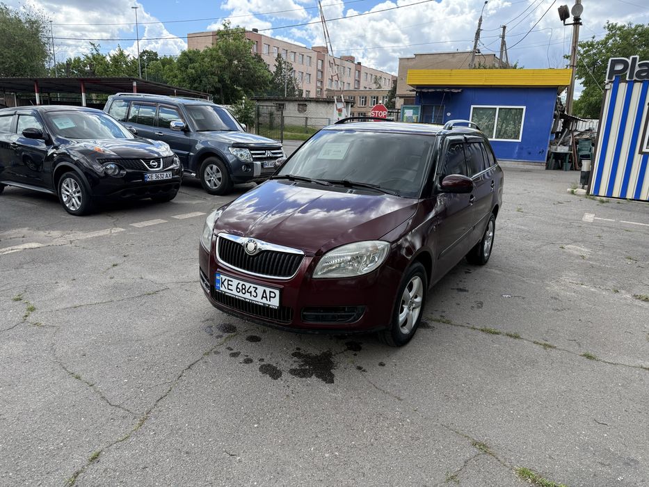 Продам авто Skoda Fabia 2009
