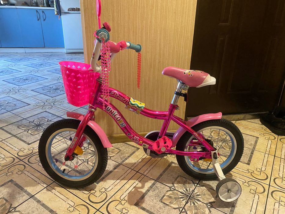 Велосипед дитячий для дівчинки