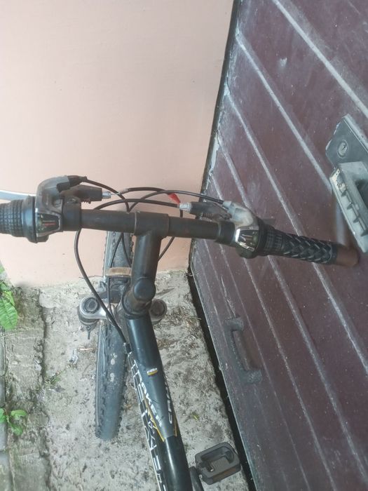 Б/у.  Ціна:2500 можливий торг