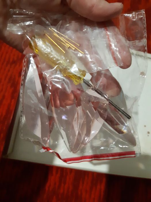 Камни . детали для люстр. 500 гр новые.