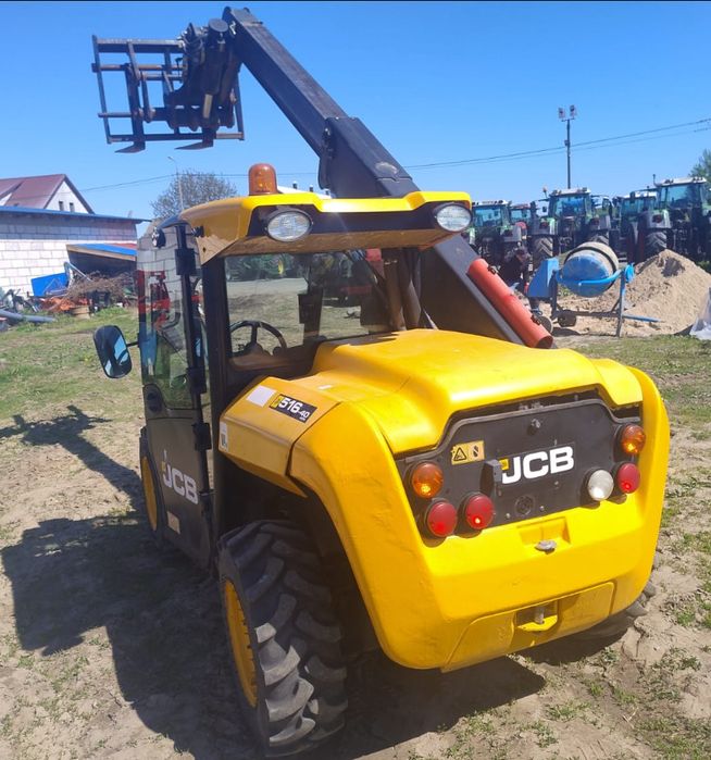 Навантажувач JCB 516-40
