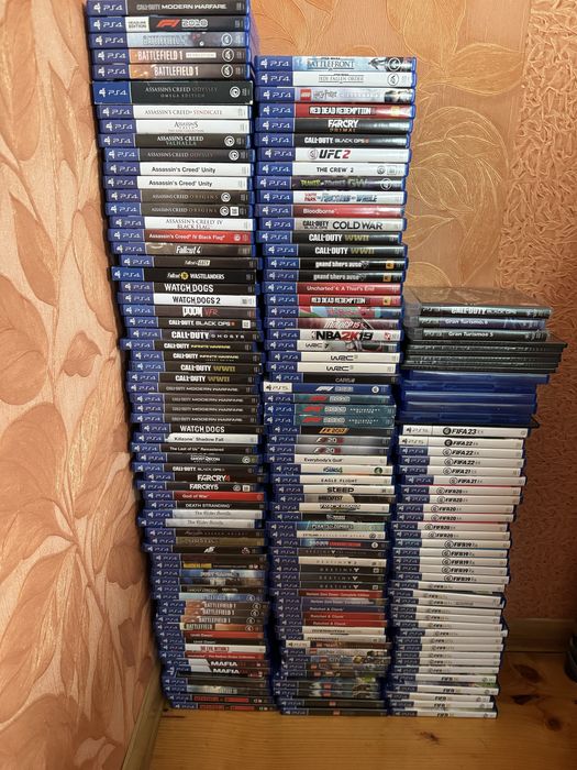 Playstation 4 slim 500gb практично в ідеальному стані