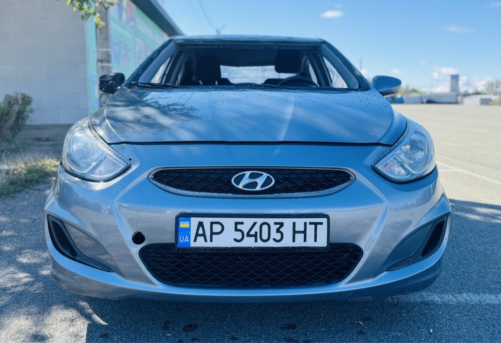 Продам Hyundai Accent 2018 рік, 1.4 газ/бензин МКПП НА ХОДУ, після вибухової хвилі!