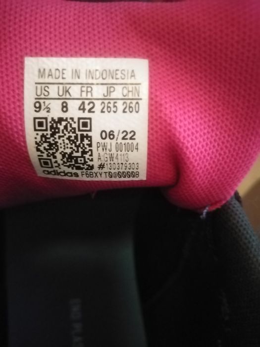 Кросівки Adidas, 41 розмір, нові