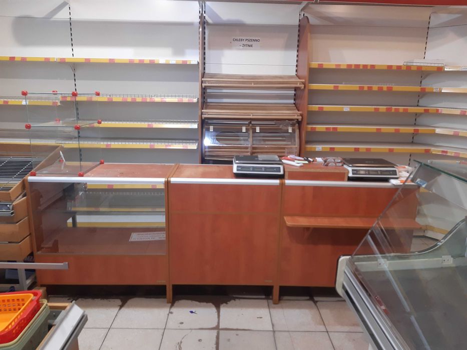 meble regały sklepowe wyposażenie sklepu