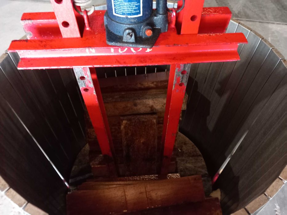 Prensa esmagadora de uva AGUINOX