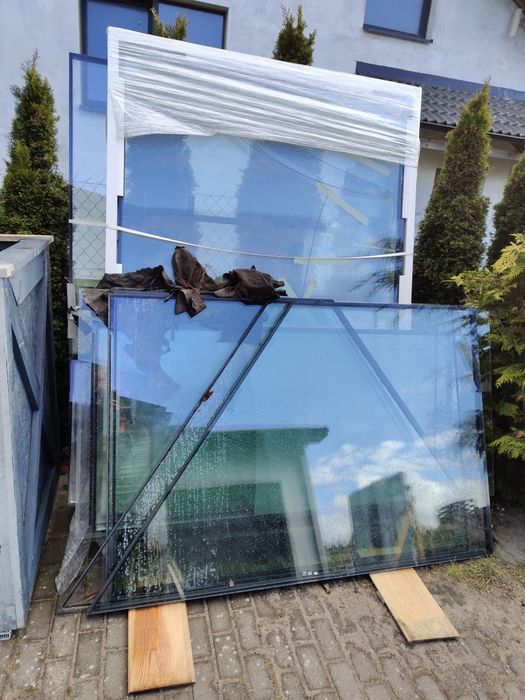 Oddam skrzydła PCV, drewniane, szyby na szklarnie, zabudowę za darmo